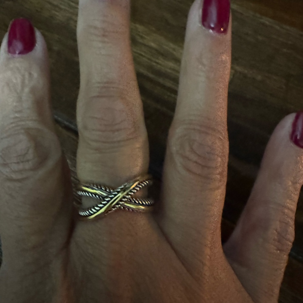 Elegant Silver and Gold Toned Women's Ring